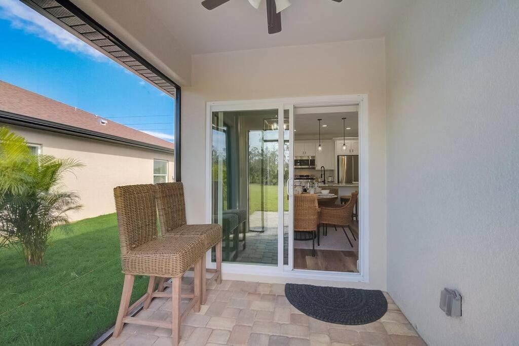 Sunny Coastal,3 Bd, 2 Ba, King Master Suite, Close To Ocean, Golfing , Fishing Villa Rotonda West